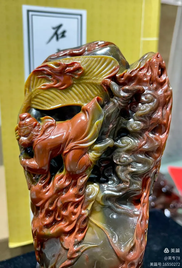 寿山石中的尼姑楼石色彩斑斓,珍稀罕见